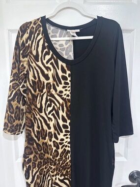 Karen-T Design Women's MED Pullover Maxi Dress Black with Animal Print